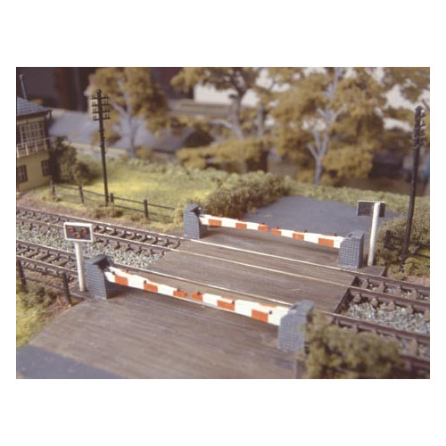 235 Ratio Kit Level Crossing with Barriers - N Gauge