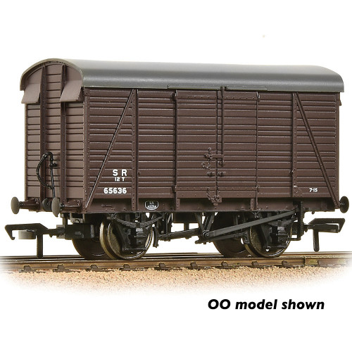 377-430 12 Ton Southern 2+2 Planked Ventilated Van in SR Brown Livery