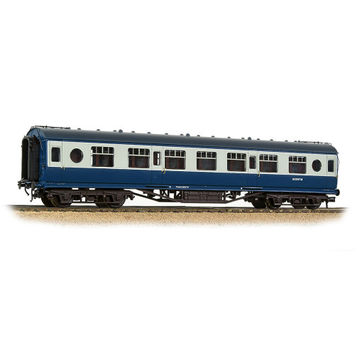 39-452 LMS 57ft Porthole Second Corridor Coach in BR Blue & Grey