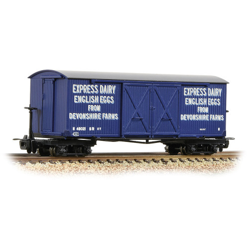 393-029 Bogie Covered Goods Wagon in Express Dairy Company Blue Livery