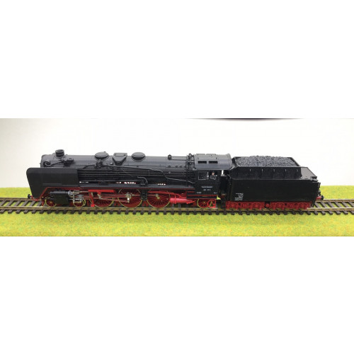Roco BR01 HO Scale Steam Locomotive No.01 111 German DB Railways