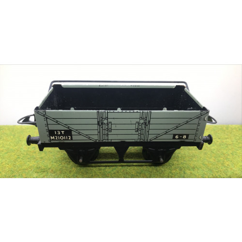 Hornby O Gauge Tinplate No.1 Wagon with Sheet Rail No.M210112 in BR Grey with T4 Base
