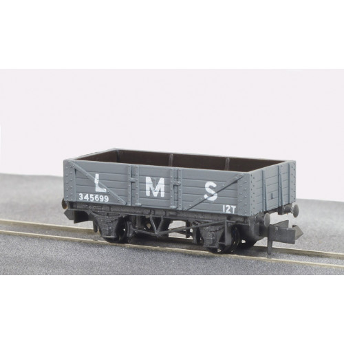 NR-40M 5 Plank Mineral Wagon in LMS Light Grey
