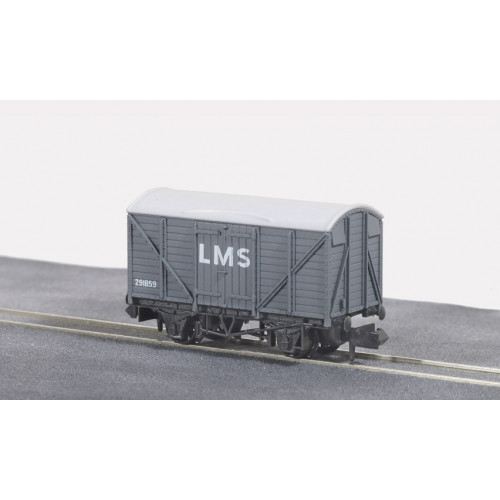 NR-43M Standard Box Van in LMS Light Grey