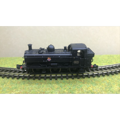 Dapol 2S-007-026 Class 5700 0-6-0PT Pannier Tank Steam Locomotive No.9677 in BR Black with Early Crest and Later Cab