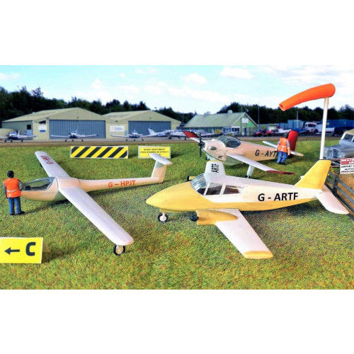 GM443 Fordhampton Airfield Planes & Gliders Kit